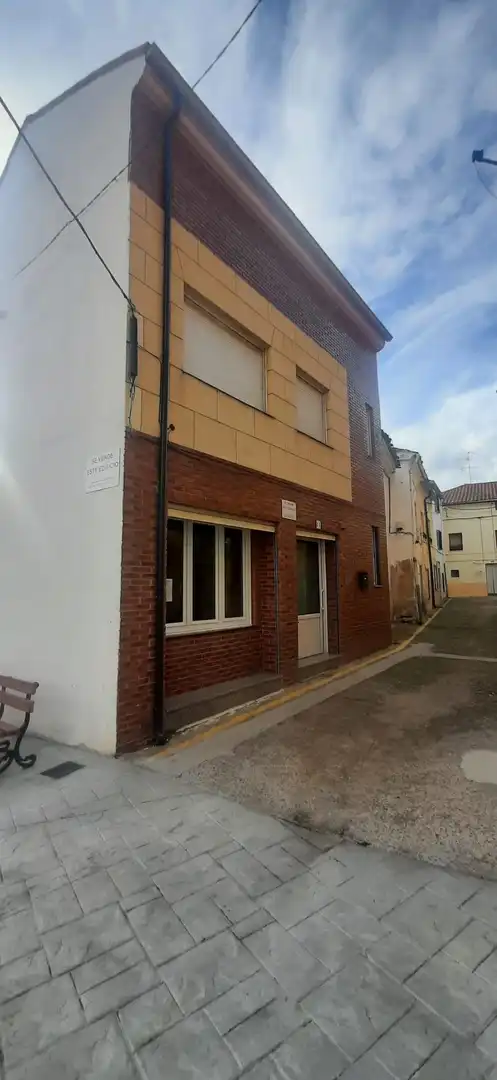 Vista exterior de Casa o xalet en venda en Pradejón