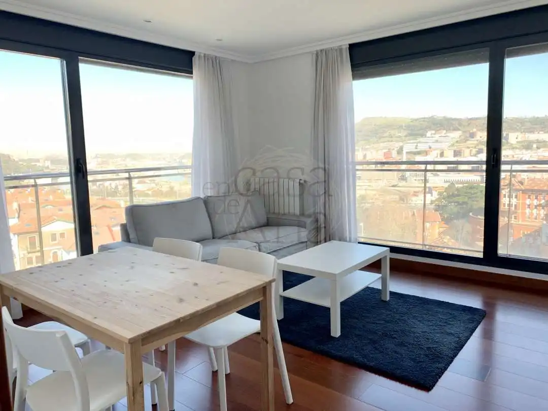Sala de estar de Piso de alquiler en Bilbao  con Calefacción, Jardín privado y Trastero