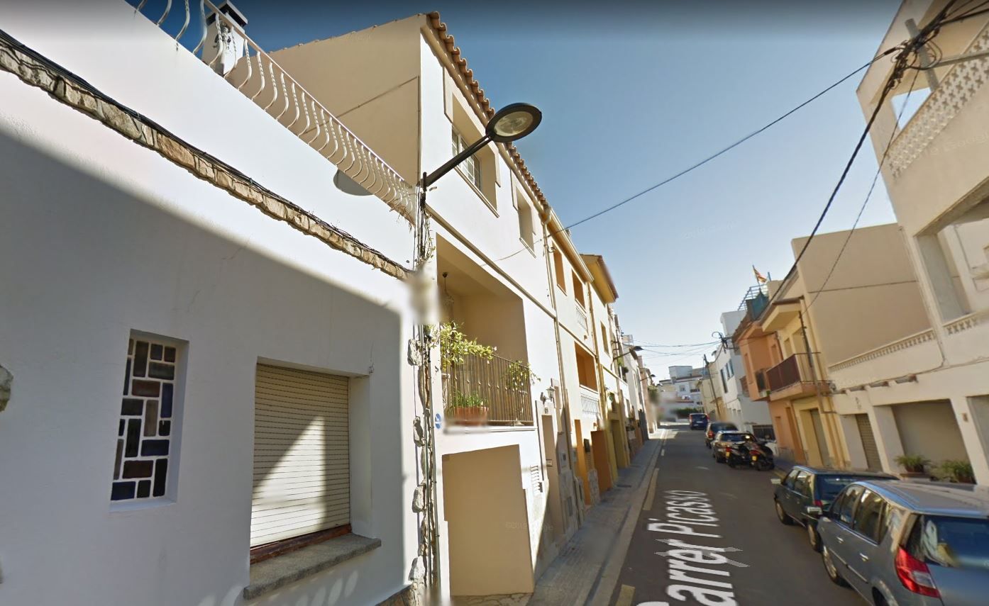 Vista exterior de Casa adosada en venda en L'Escala