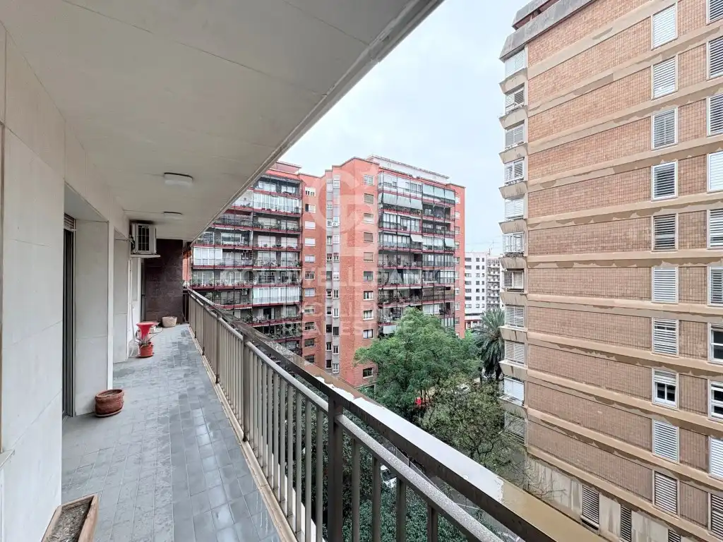 Exterior view of Flat for sale in Valencia  with Air Conditioner and Terrace