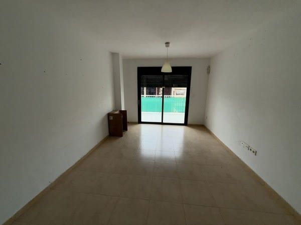 Flat for sale in C/ Granados                                      , Archena