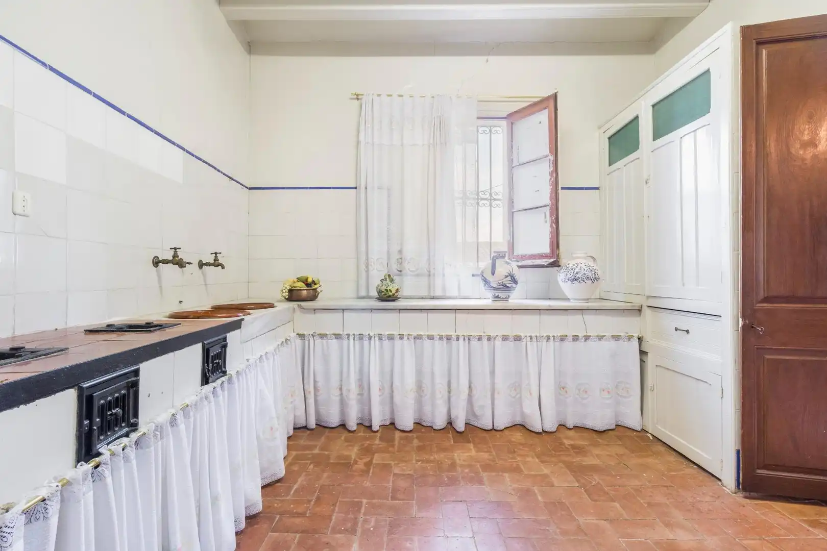 Cuina de Finca rústica en venda en Castellet i la Gornal amb Calefacció, Jardí privat i Terrassa
