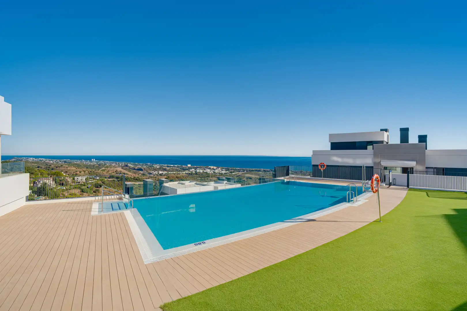 Bajo con piscina en venta en Río Real - Los Monteros, imagen 4