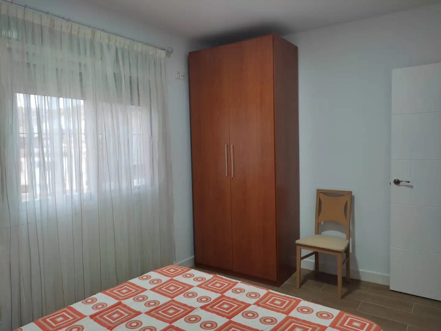 Habitación de Piso de alquiler en Málaga con Amueblado, Lavadora y Microondas