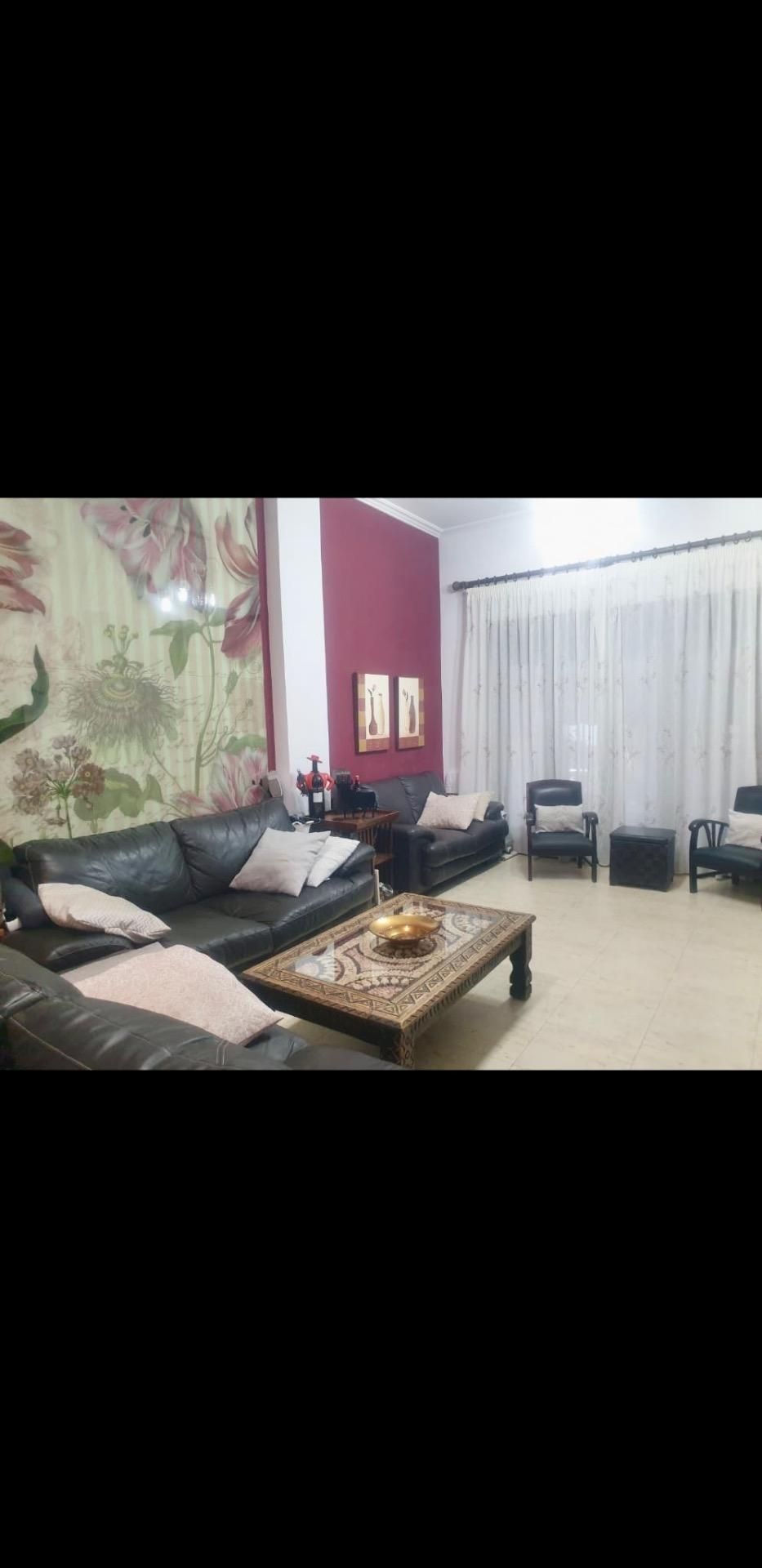 Sala d'estar de Casa o xalet en venda en  Córdoba Capital amb Aire condicionat, Calefacció i Terrassa