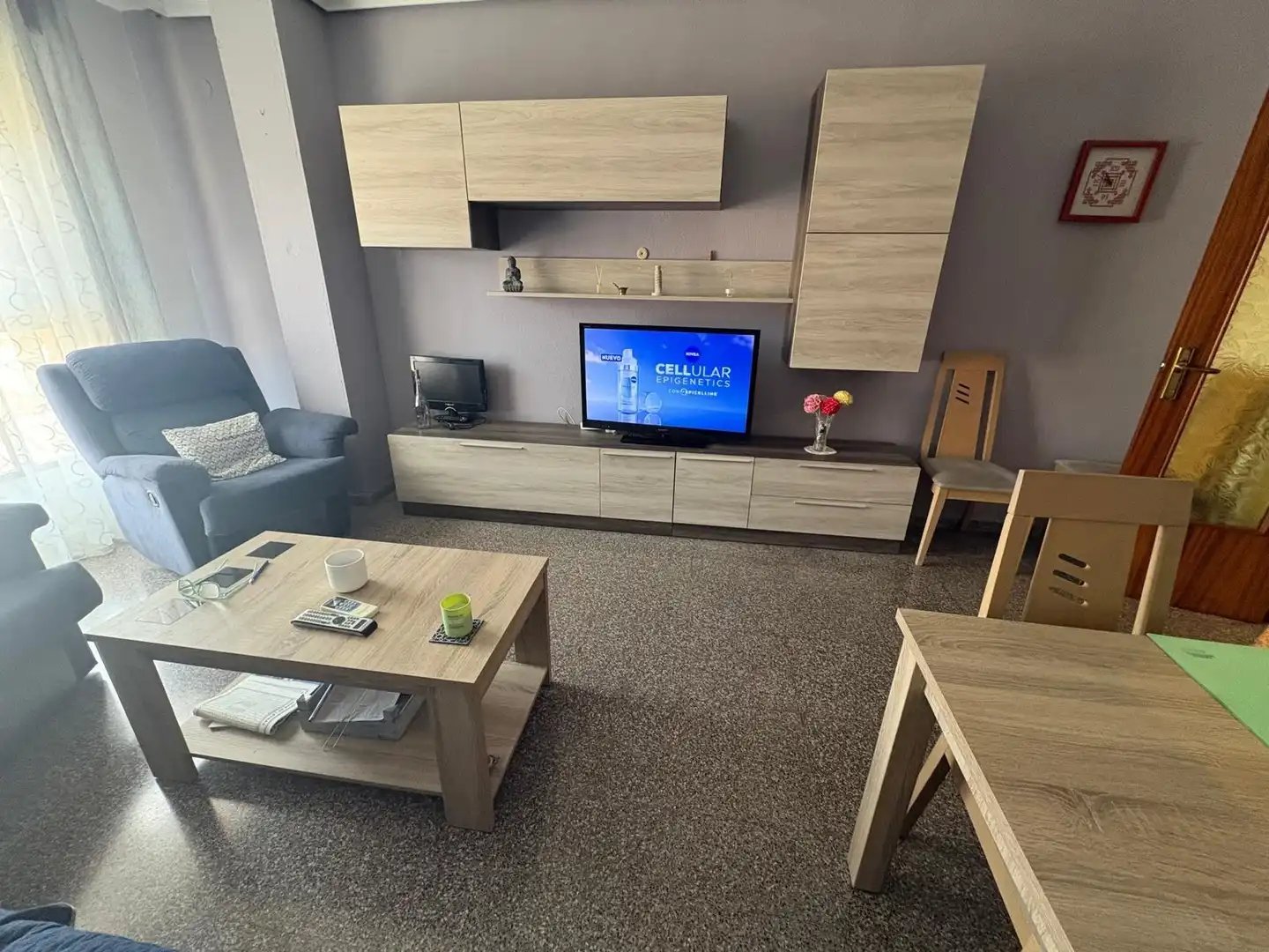 Sala de estar de Piso en venta en Almansa con Calefacción, Amueblado y Alarma
