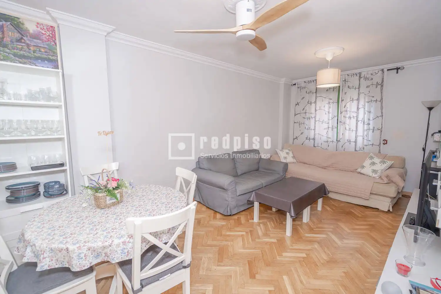 Schlafzimmer von Wohnung zum Verkauf in Arroyomolinos (Madrid) mit Heizung, Parkett und Abstellraum