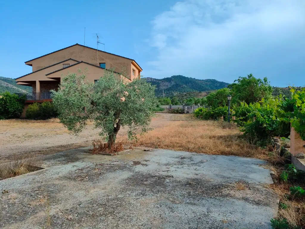 Houses for sale in Beceite  with Private garden, Terrace and Swimming Pool