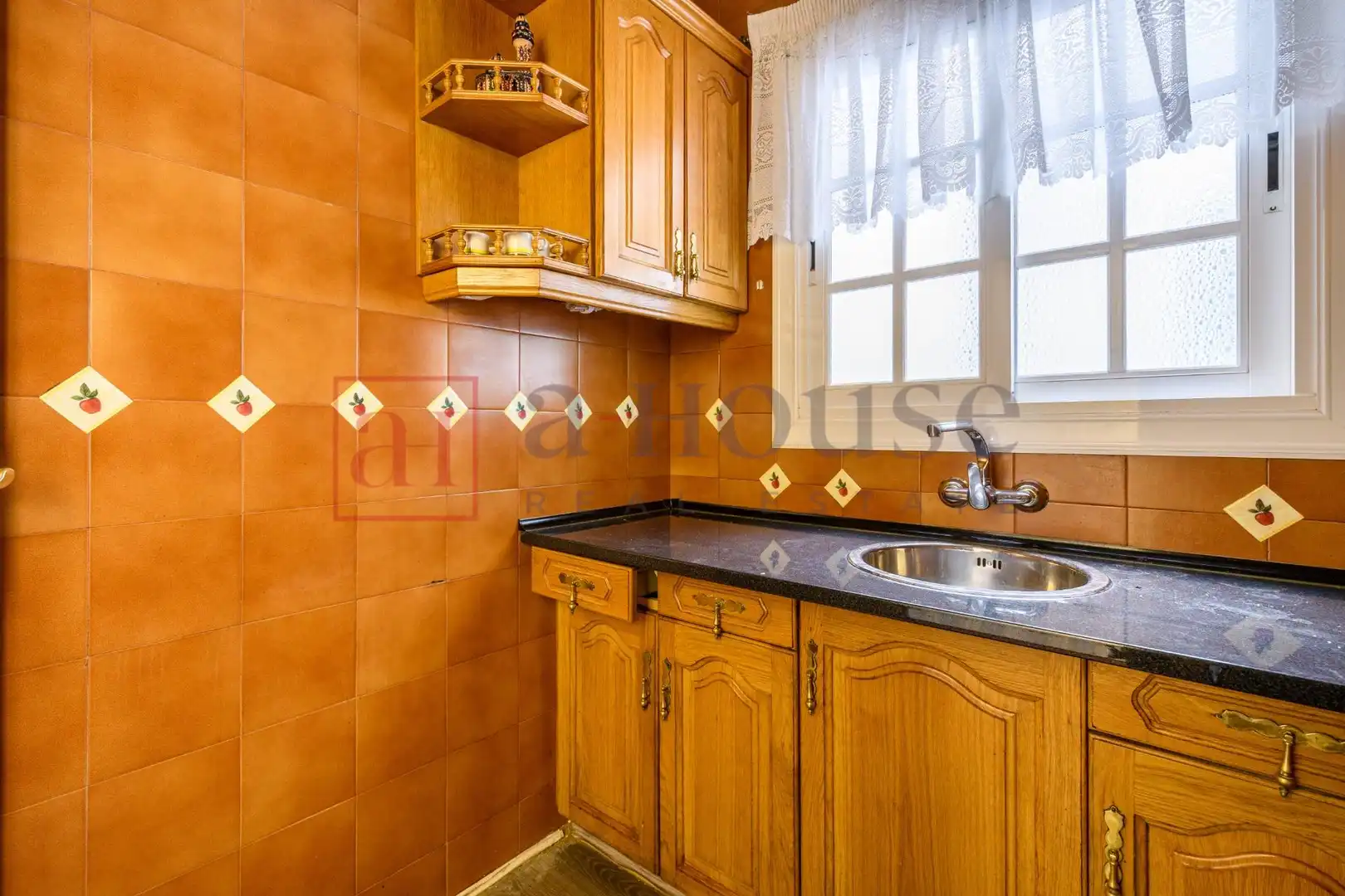 Cuina de Pis en venda en Barcelona amb Parquet i Balcó