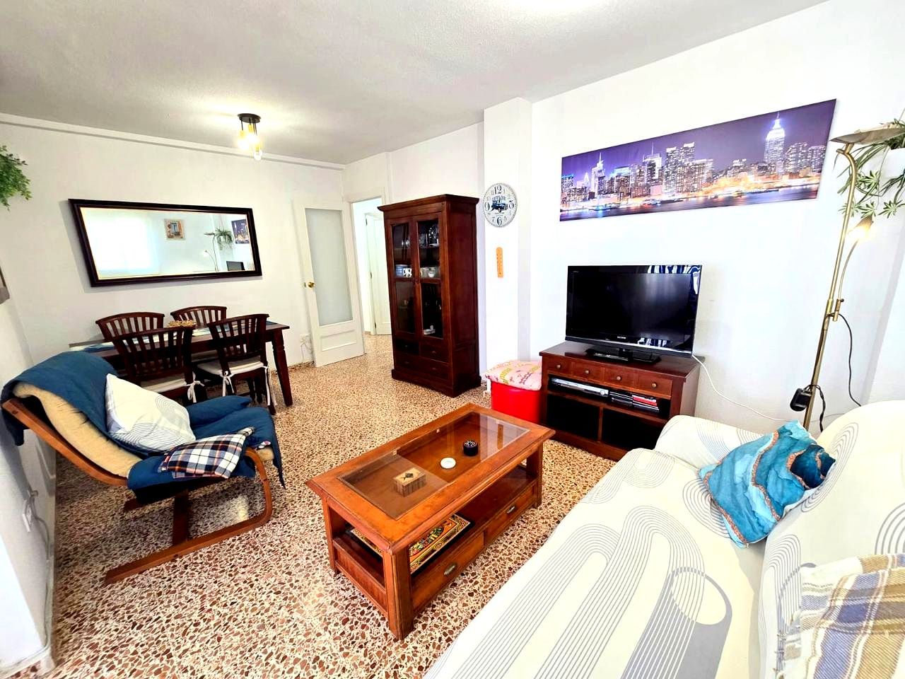 Sala d'estar de Apartament de lloguer en Gandia amb Aire condicionat, Terrassa i Moblat