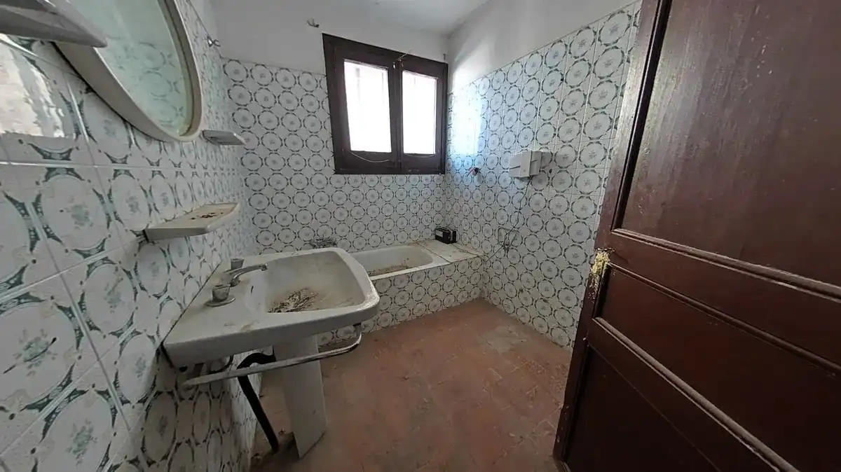 Bany de Casa o xalet en venda en Cubells amb Terrassa, Traster i Balcó