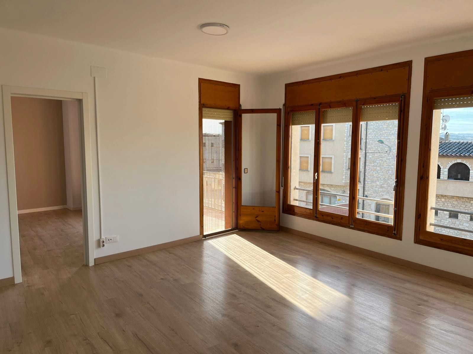 Sala d'estar de Casa adosada de lloguer en Verdú amb Jardí privat, Balcó i Es permeten mascotes