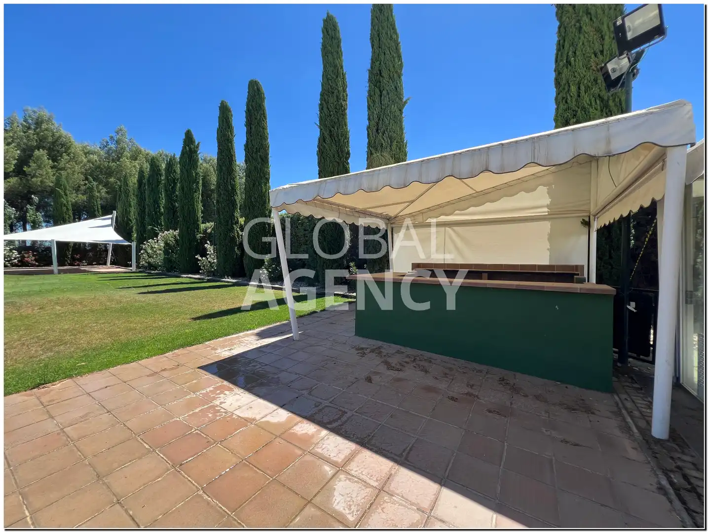 Terrassa de Finca rústica en venda en Chinchón amb Aire condicionat, Calefacció i Jardí privat