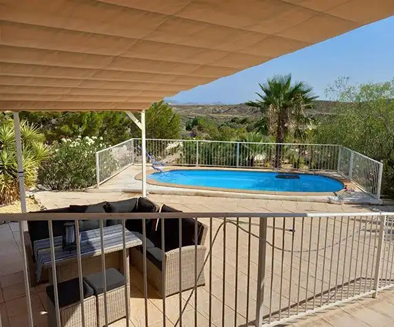 Terraza de Finca rústica de alquiler en Alicante / Alacant con Aire acondicionado, Calefacción y Jardín privado
