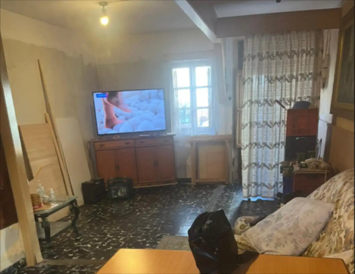 Sala d'estar de Casa adosada en venda en Montserrat amb Terrassa