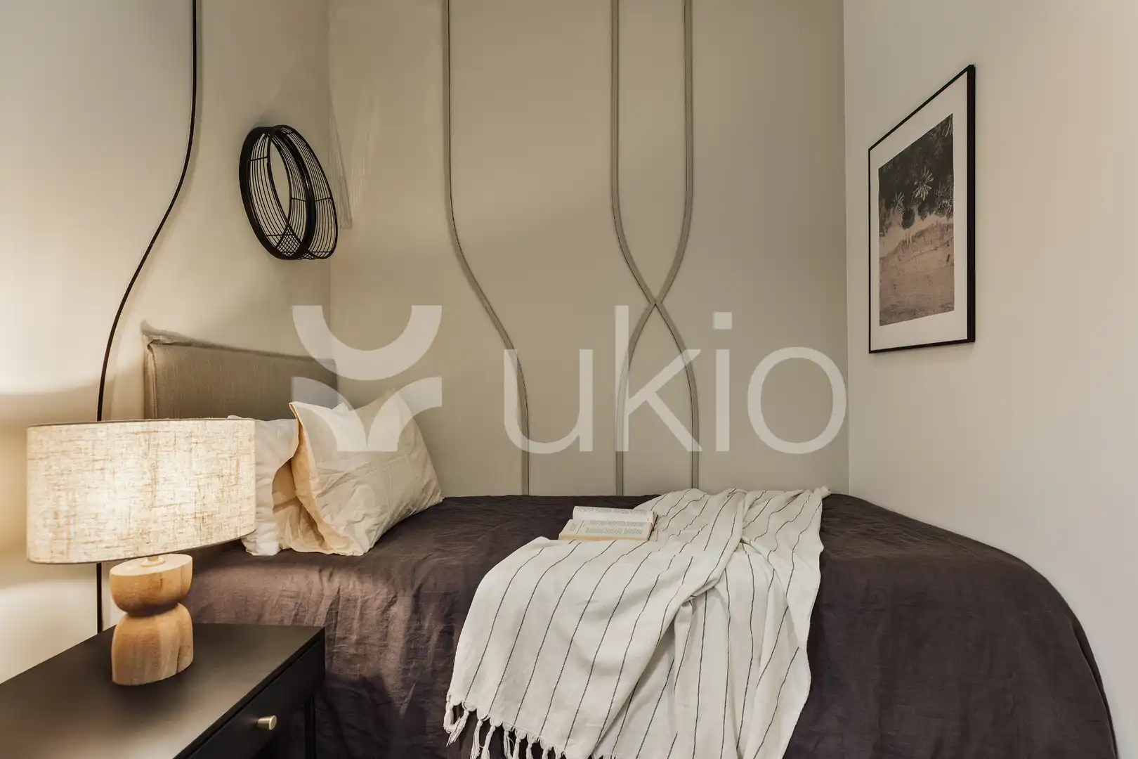 Habitación de Apartamento de alquiler en Barcelona con Aire acondicionado, Calefacción y Amueblado