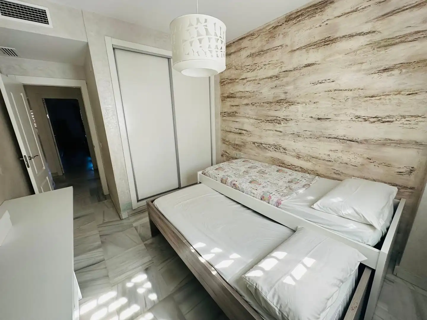 Habitación de Apartamento de alquiler en Benamara - Atalaya