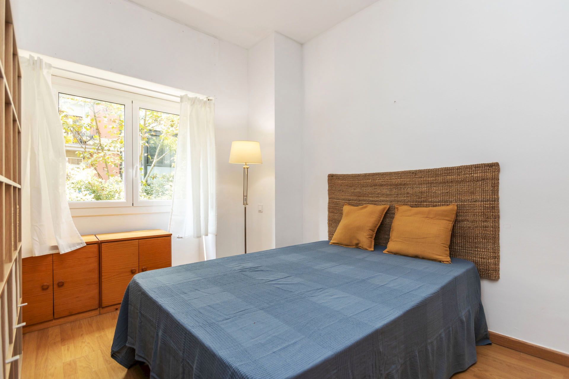 Bedroom of Flat to rent in  Barcelona Capital  with Parquet flooring and Furnished