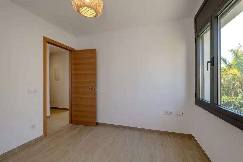 Bedroom of Attic for sale in Empuriabrava  with Air Conditioner, Heating and Private garden