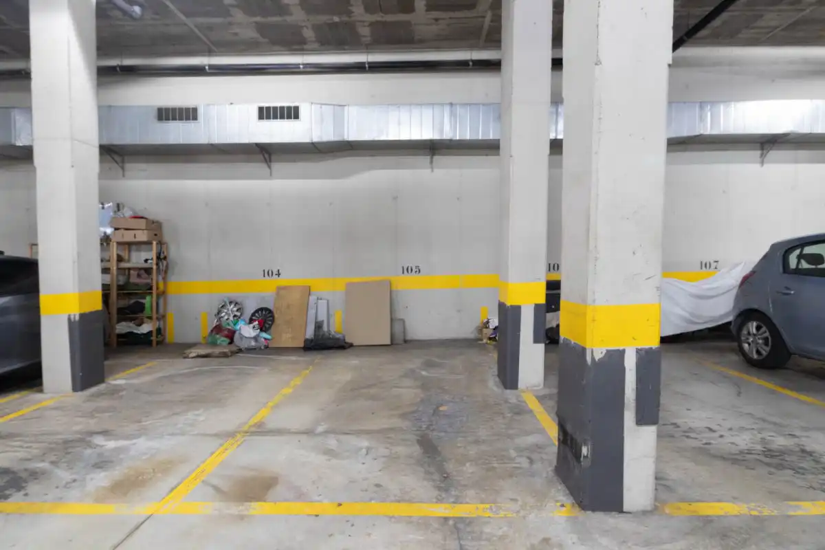 Parking de Piso en venta en Terrassa con Calefacción y Balcón