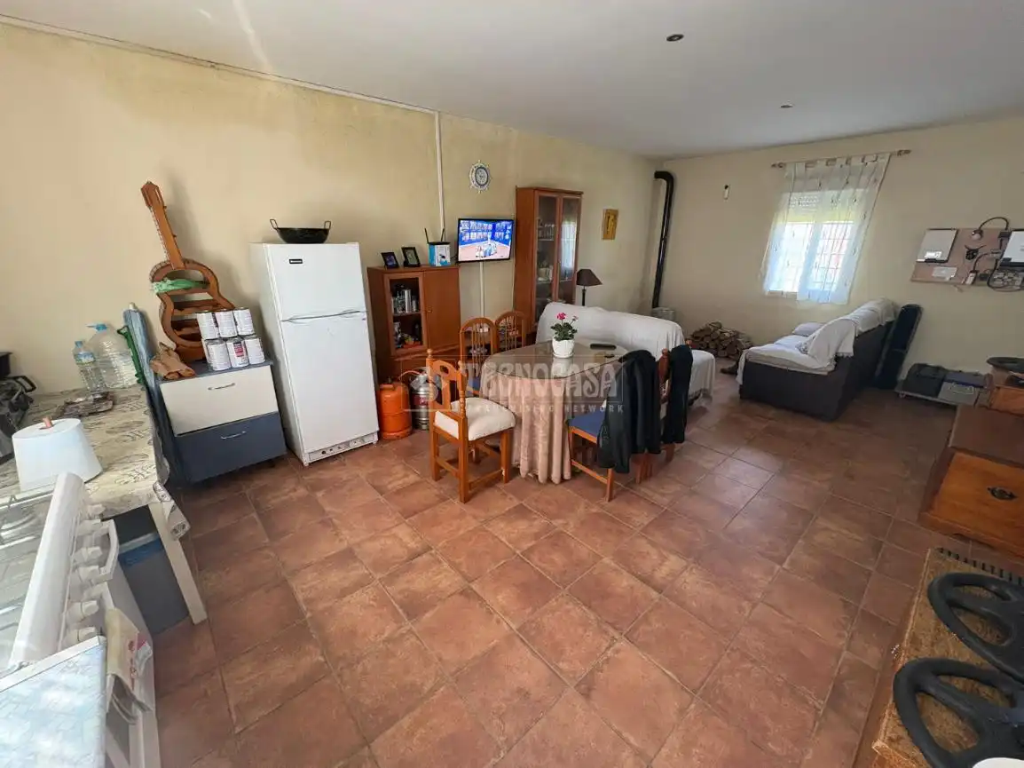 Country homes for sale in Badajoz  with Private garden and Terrace