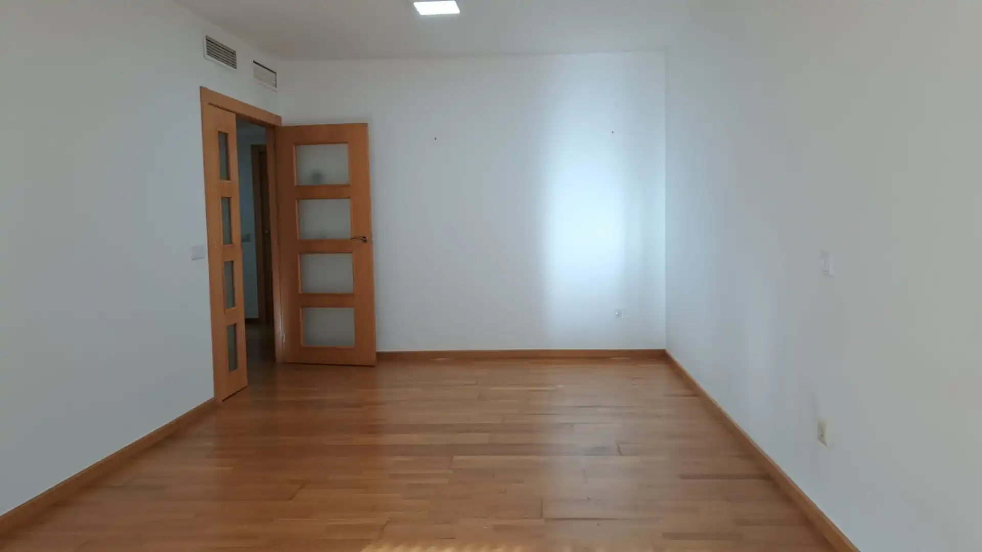 Bedroom of Attic for sale in Murcia  with Air Conditioner, Heating and Parquet flooring