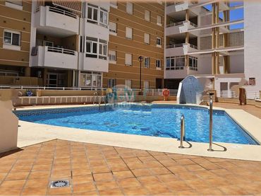 Pis amb piscina en venda a Roquetas de Mar ciudad