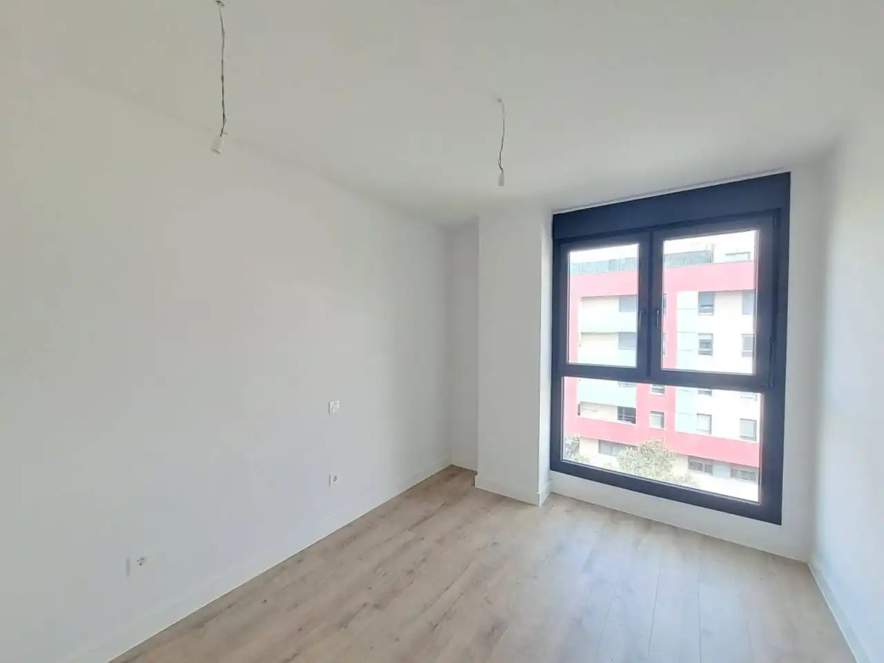 Dormitori de Pis en venda en Burgos amb Calefacció, Parquet i Terrassa