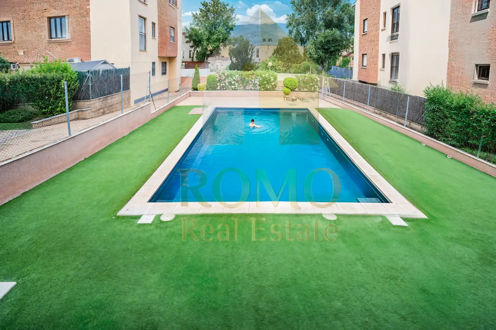 Piscina de Planta baja en venta en Polinyà con Aire acondicionado, Calefacción y Parquet