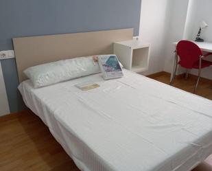 Bedroom of Flat to rent in  Murcia Capital  with Air Conditioner, Heating and Private garden