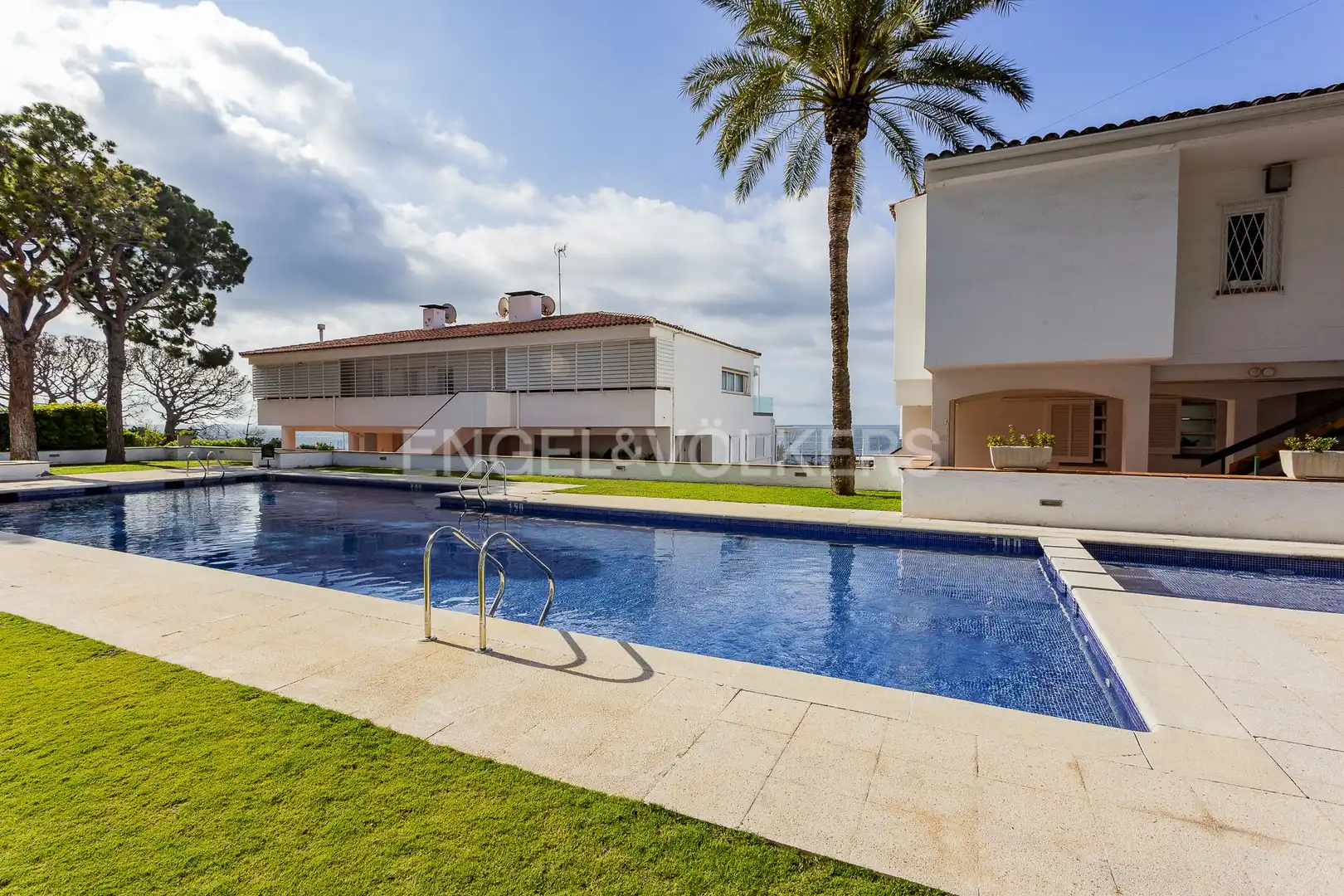 Swimming pool of Flat for rent in Sitges  with Air Conditioner, Heating and Swimming Pool