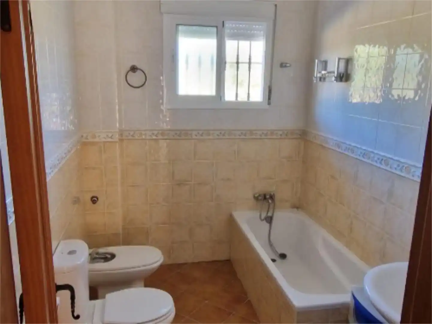 Bany de Pis en venda en Villanueva de Algaidas amb Jardí privat, Piscina i Moblat