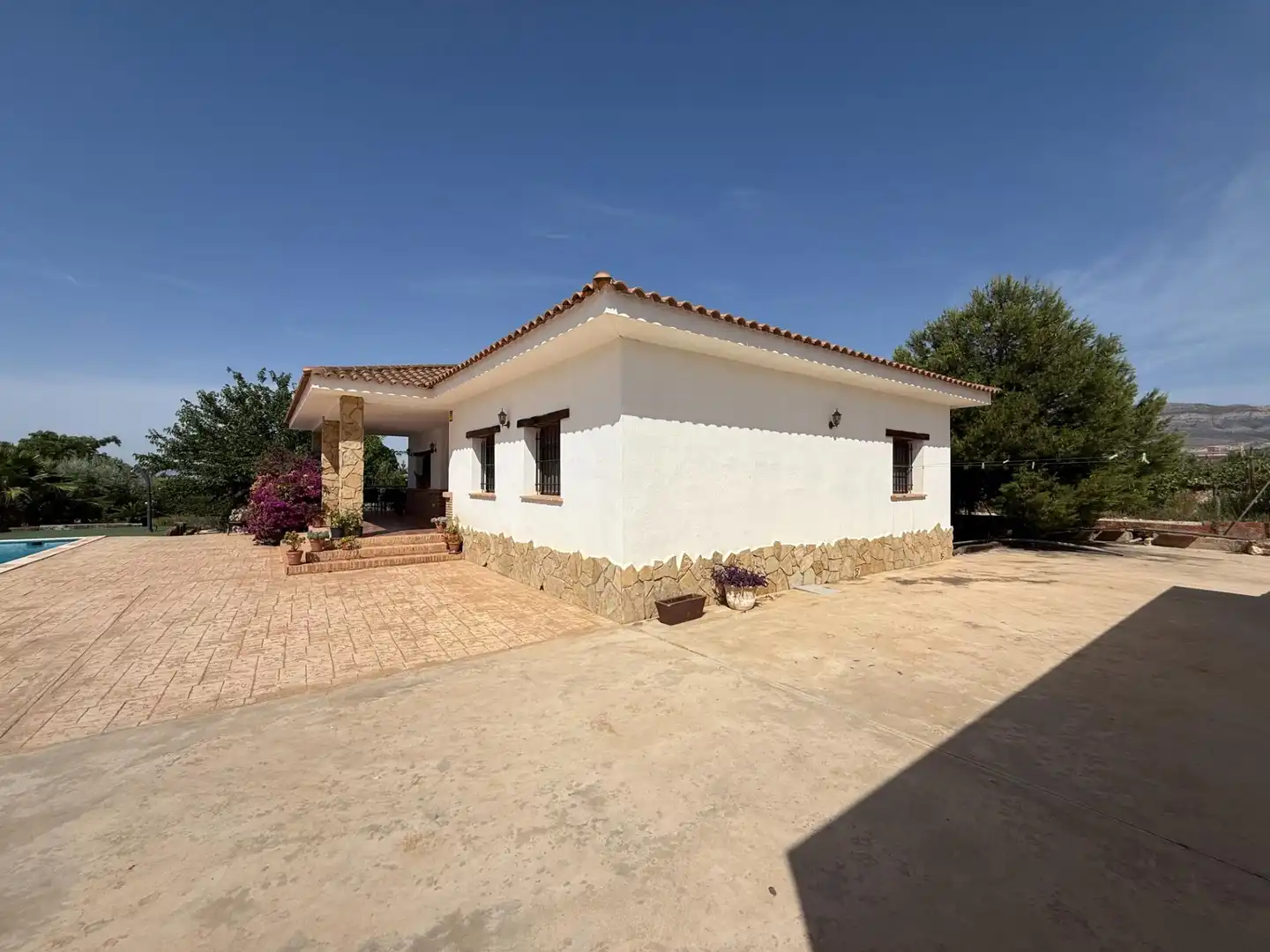 Vista exterior de Casa o chalet en venta en Agost con Terraza y Piscina