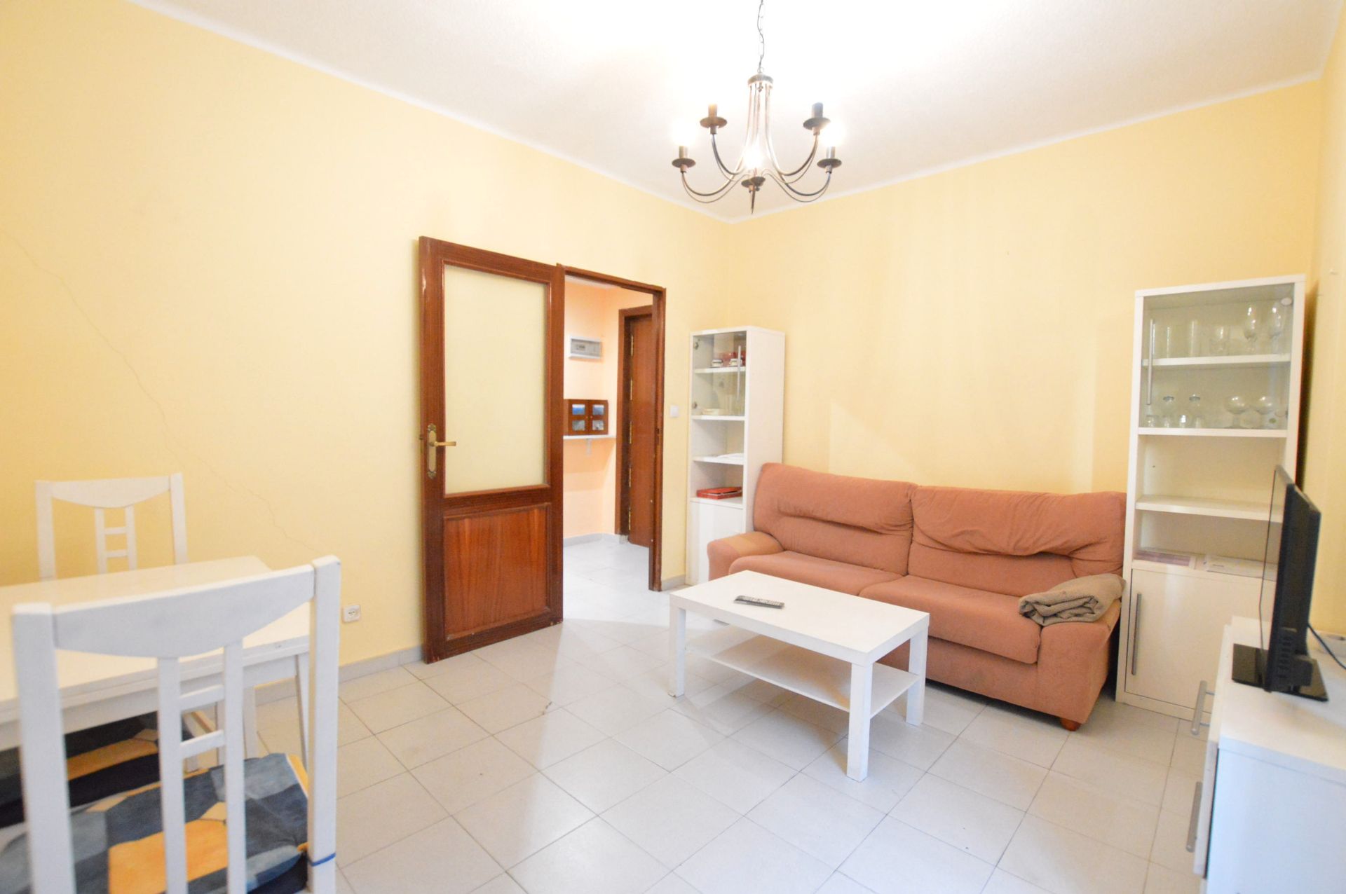 Living room of Flat for sale in  Madrid Capital  with Heating and Storage room
