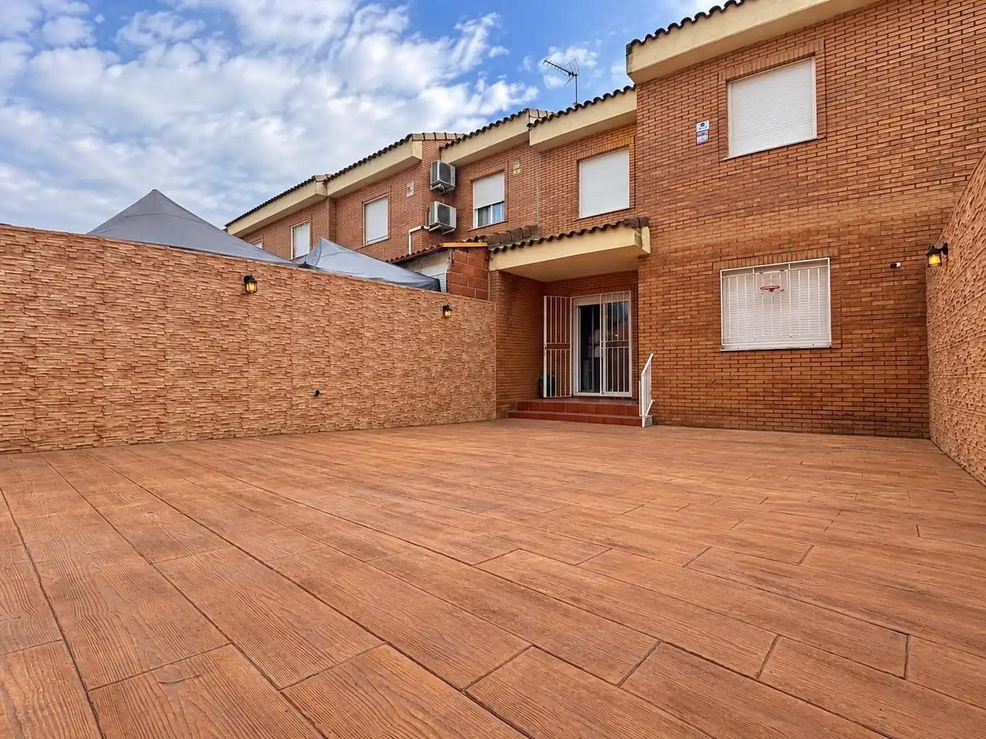 Maison mitoyenne à vendre à Barcience