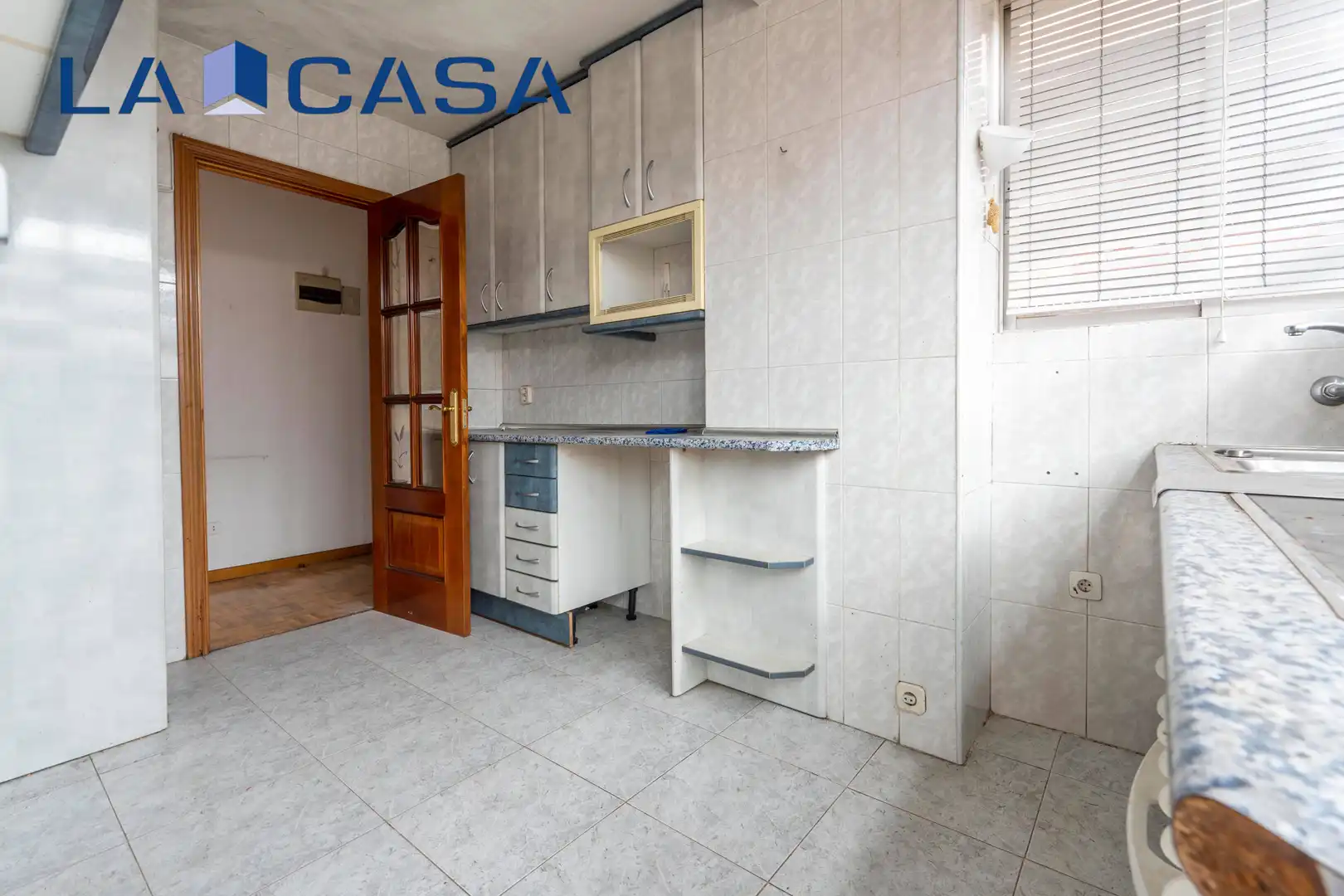 Cocina de Piso en venta en Madrid con Calefacción y Terraza