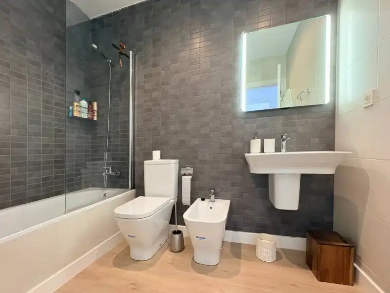 Baño de Casa adosada en venta en Vegas de Matute con Aire acondicionado, Calefacción y Trastero
