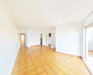 Exterior view of Flat for sale in Terrassa  with Terrace and Oven