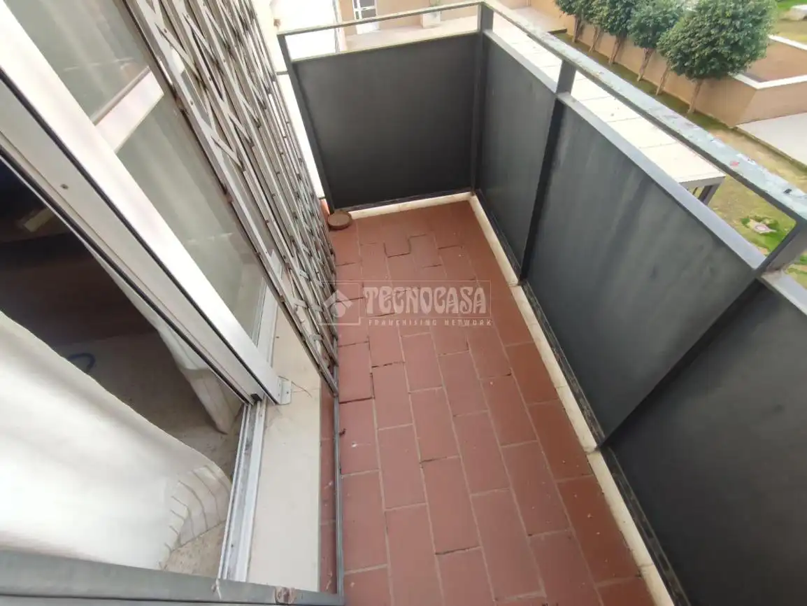 Balcony of Flat for sale in Sevilla  with Air Conditioner, Terrace and Furnished