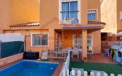 Swimming pool of Single-family semi-detached for sale in La Pobla de Vallbona  with Air Conditioner, Heating and Private garden