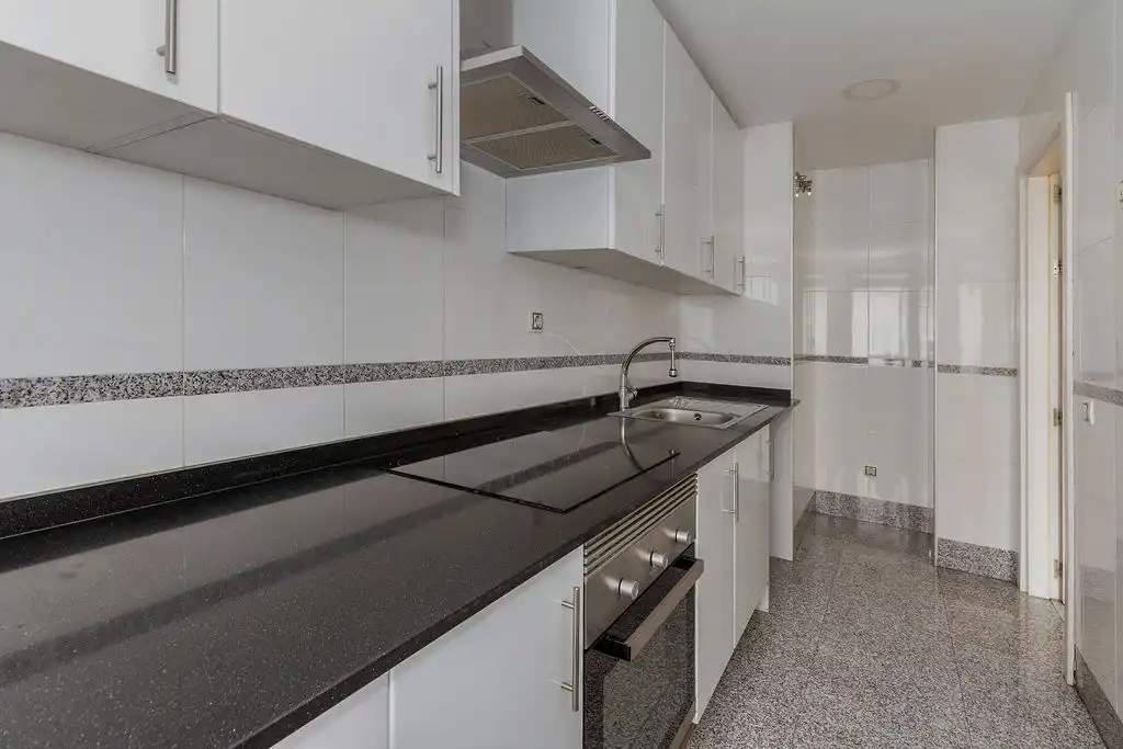 Kitchen of Flat for sale in Madrid  with Storage room and Swimming Pool