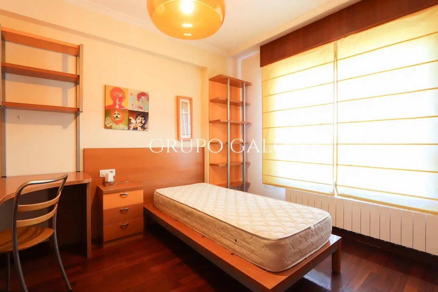 Habitación de Ático en venta en Vigo  con Calefacción, Parquet y Trastero