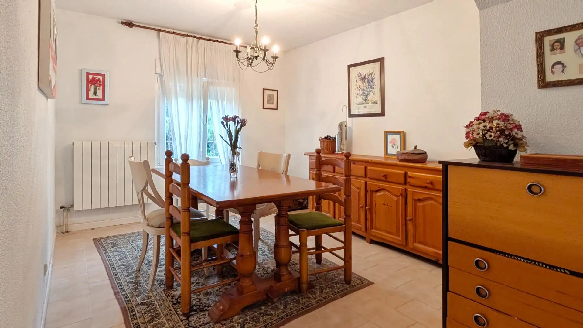 Comedor de Casa adosada en venta en Ribamontán al Mar con Calefacción, Jardín privado y Amueblado