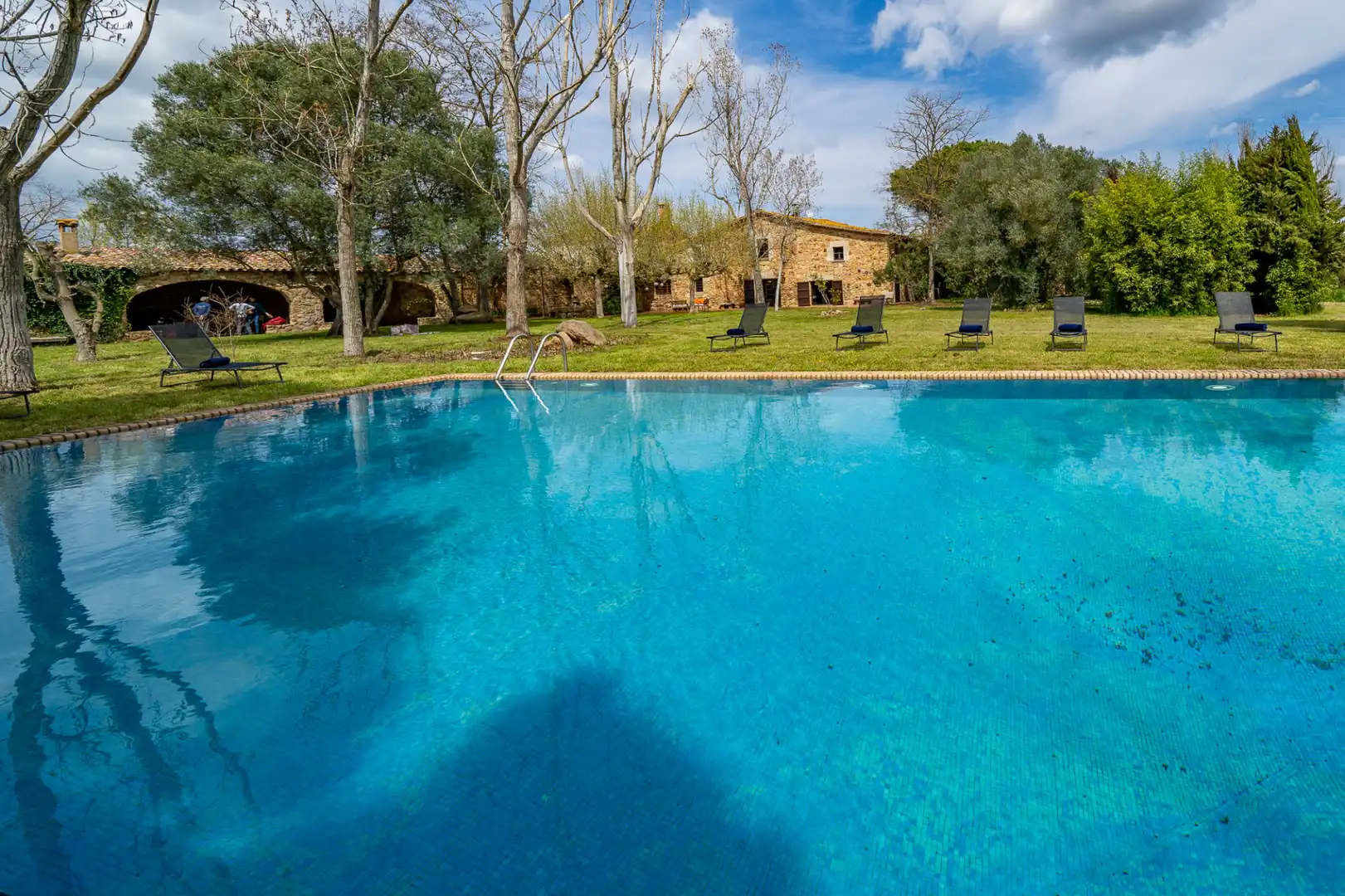 Piscina de Finca rústica en venta en Llagostera con Aire acondicionado, Calefacción y Terraza