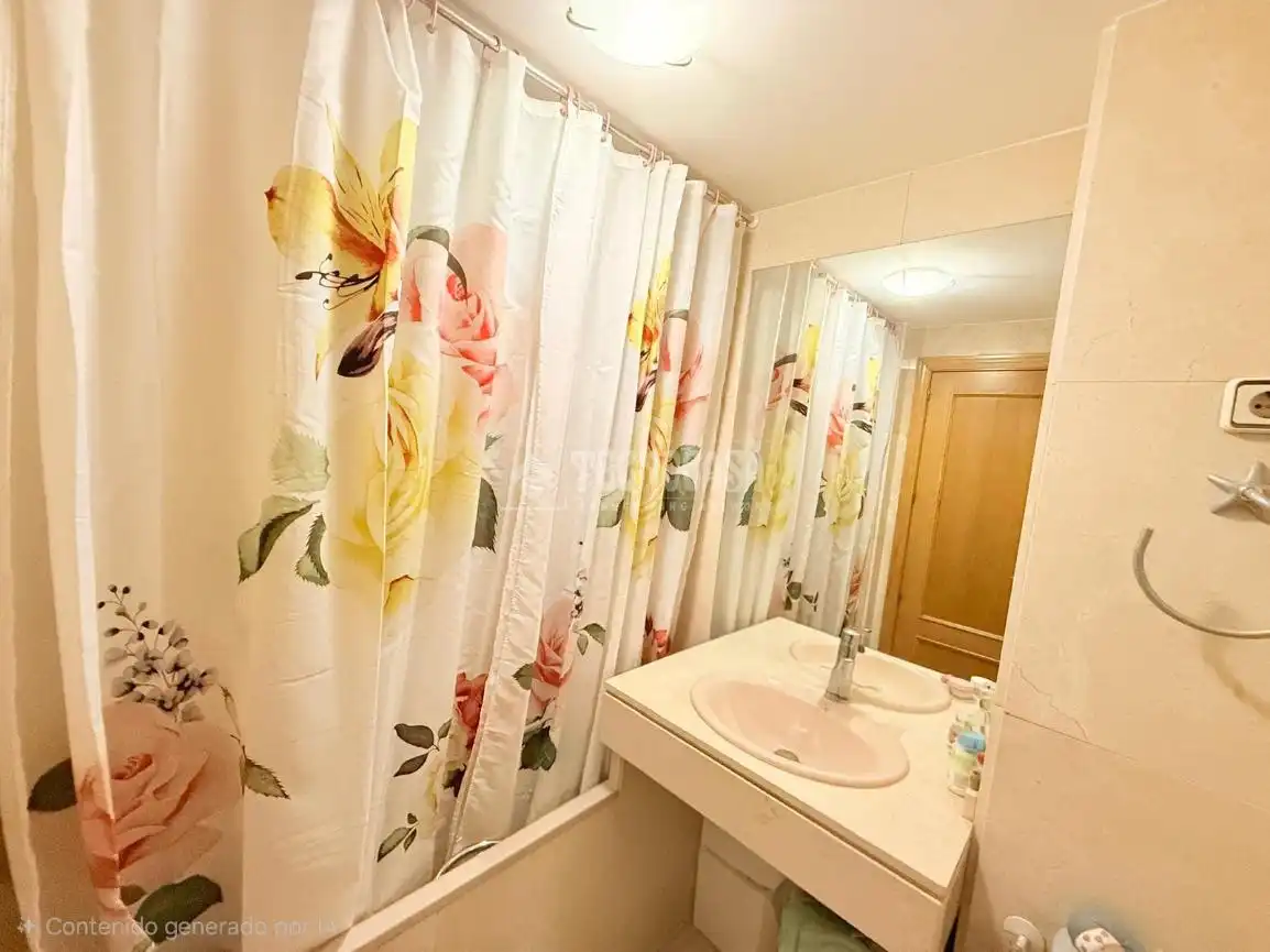 Baño de Piso en venta en Alcorcón con Calefacción y Balcón