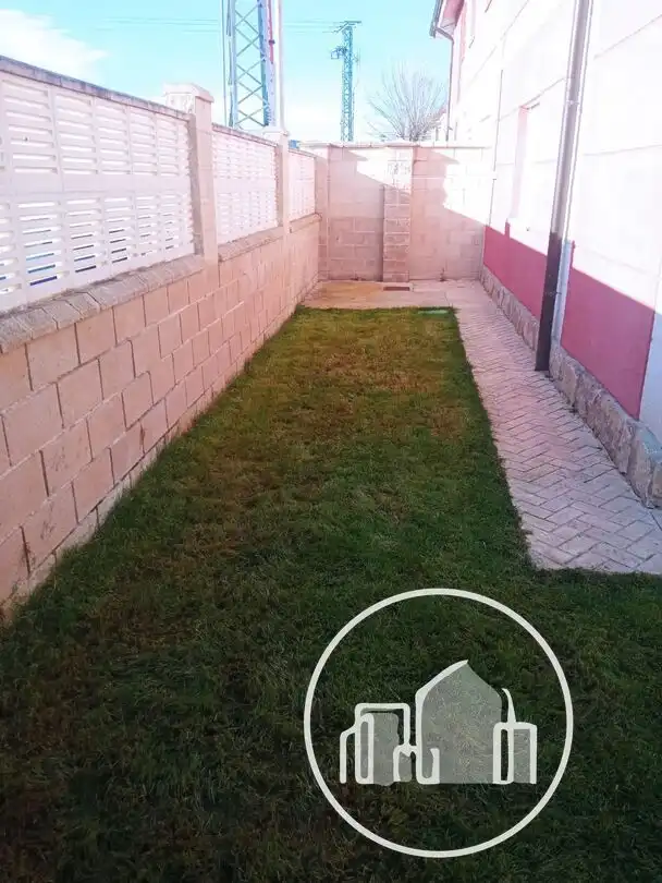 Jardín de Casa o chalet en venta en Villarcayo de Merindad de Castilla la Vieja con Calefacción, Jardín privado y Terraza
