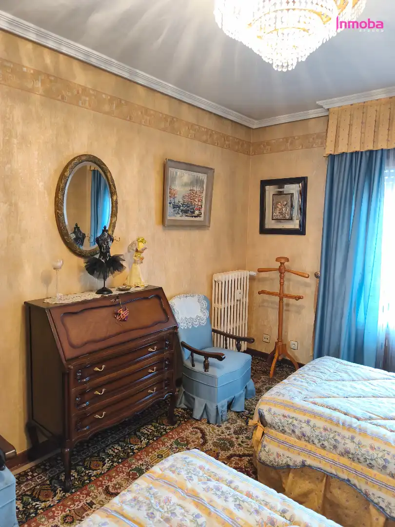 Habitación de Piso en venta en Aranda de Duero con Calefacción, Parquet y Trastero