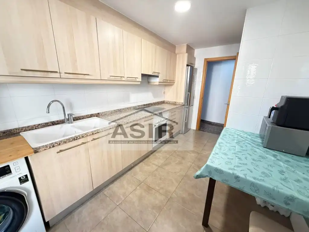 Cuina de Pis en venda en Alzira amb Aire condicionat i Terrassa