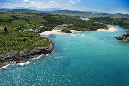 Foto 2 de Residencial en venda a Barrio Bareyo-valle, Ajo, Cantabria