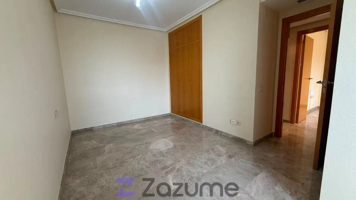 Schlafzimmer von Wohnung zur Miete in Murcia mit Klimaanlage, Heizung und Terrasse